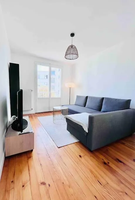 Confort Et Elegance A 250M De L'Em Lyon Сент-Этьен 0*,  Франция